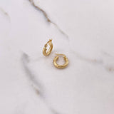 Candongas Tefi 1.15gr / 1cm / Punteadas Oro Amarillo $