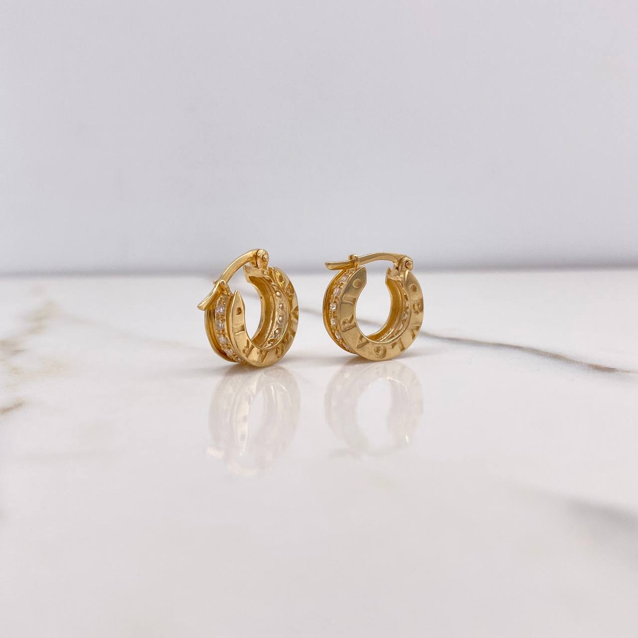 Candongas BV 4.75gr / 1.3cm / Circones Blancos Oro Amarillo &