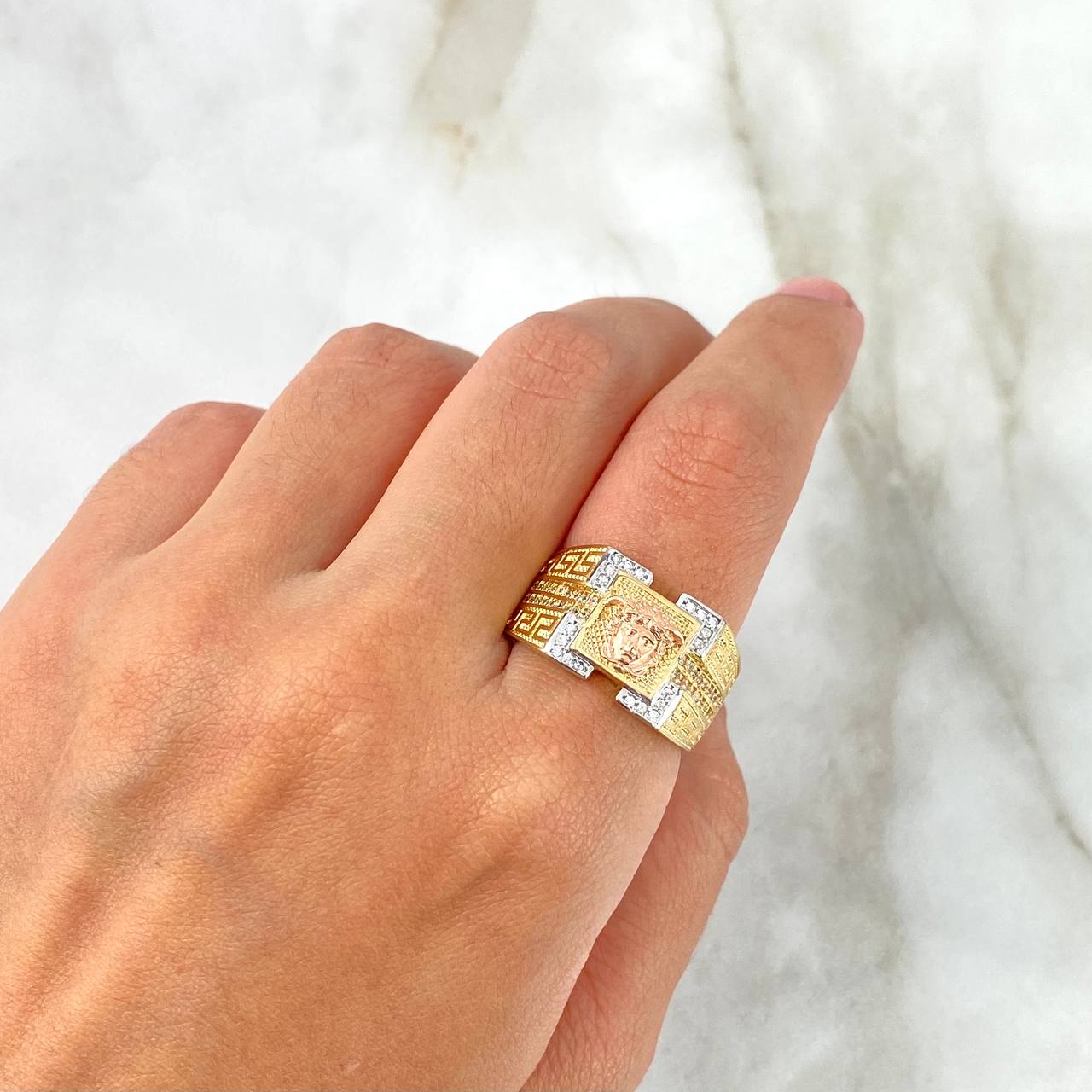 Anillo Medusa Tribal 8.5gr / T9 1/4 / Circones Blancos Tres Oros &