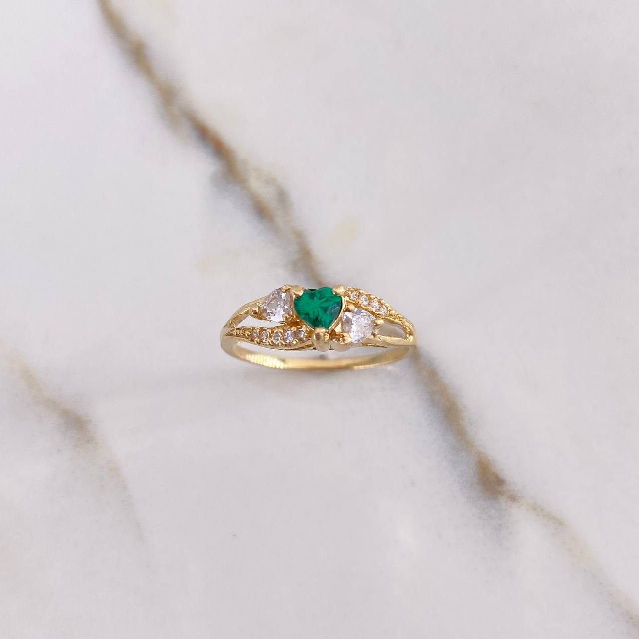 Anillo Corazon Trio 2.2gr / T6 1/2 / Circones Blancos Verde Oro Amarillo &