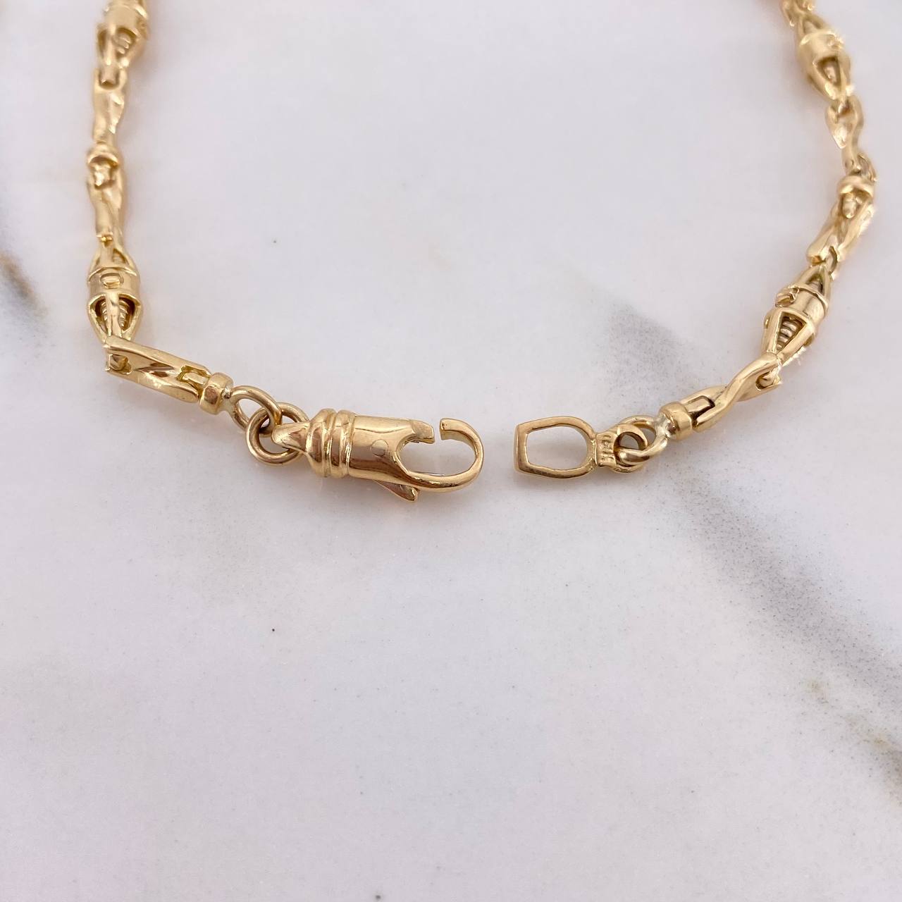 Pulso Dubai 10.5gr / 19cm / 4mm Oro Amarillo $