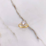 Anillo Flor De Loto 1.65gr / T6 1/2 / Circones Blancos Oro Amarillo $