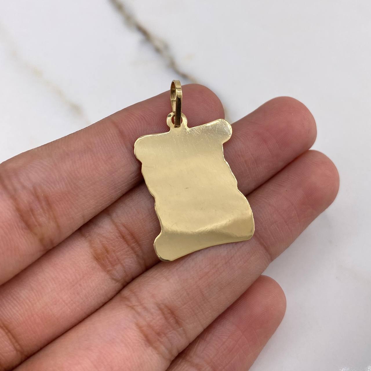 Dije Placa Pergamino 1.85gr / 3cm / 19mm-23mm Liso Oro Amarillo $