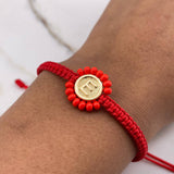 Pulsera Roja Herraje Letra E 0.55gr / 1cm / Tambor Mostacilla Checa Roja Oro Amarillo $