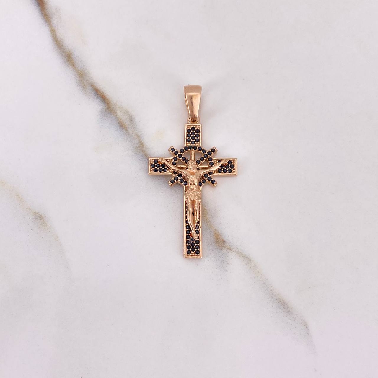 Dije Cruz Cristo 5.1gr / 4.2cm / Timon Circones Negros Oro Rosa $