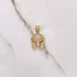 Dije Casco Espartano 3.6gr / 3cm / Circones Blancos Dos Oros Amarillo Blanco $