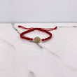 Pulsera Roja Herraje Letra B 0.55gr / 1.5cm / Troquelado Oro Amarillo $