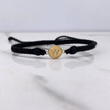 Pulsera Negra Herraje Letra W 0.55gr / 1.5cm / 5mm Troquelado Bolas Neoprenos Negras Oro Amarillo $