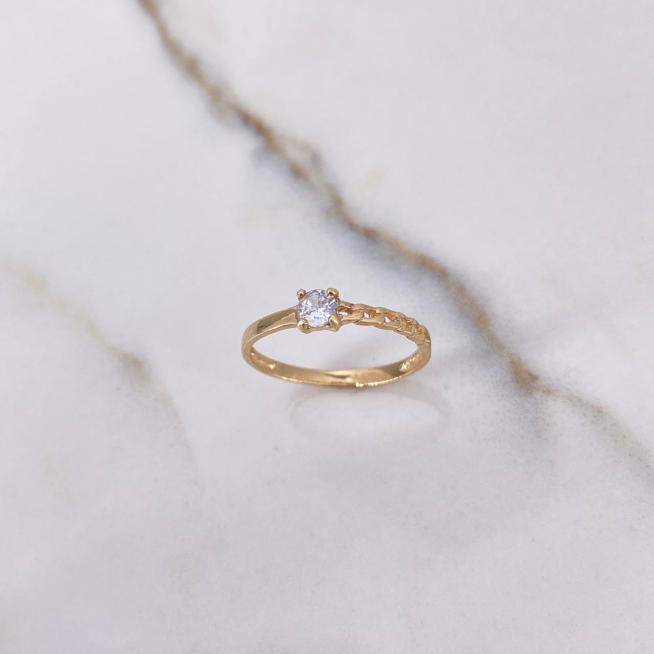Anillo Solitario Cubano 1.25gr / T6 / Circon Blanco Oro Amarillo $