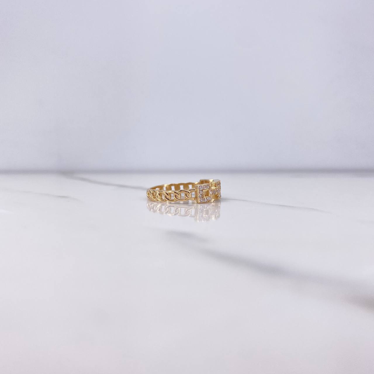 Anillo Eslabon Cubano 2.55gr / T7 / Circones Blancos Oro Amarillo $