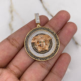 Dije Medusa 10.3gr / 4.5cm / Circones Negros Blancos Tres Oros $