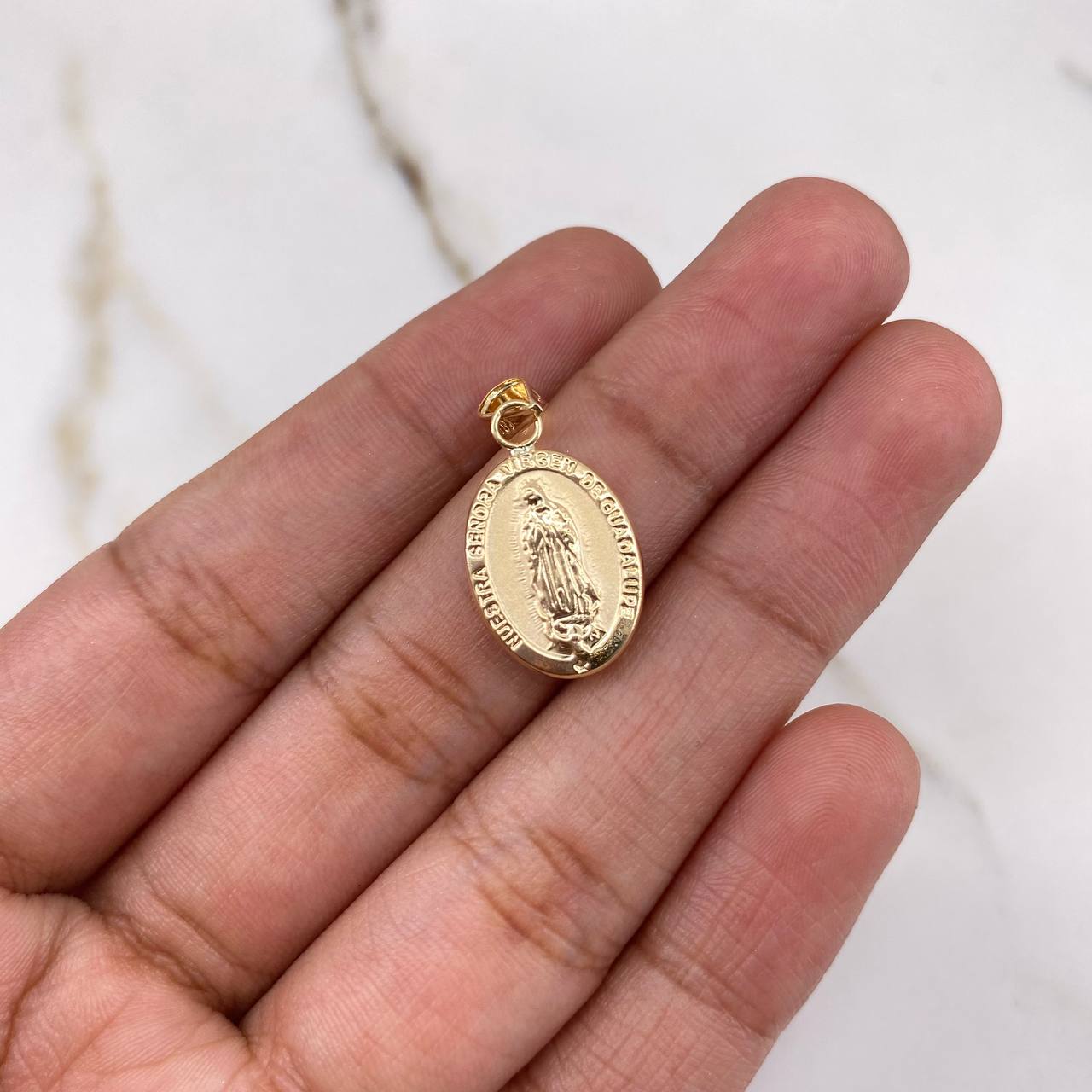 Dije Virgen Guadalupe 0.8gr / 2.3cm / Troquelado Oro Amarillo $