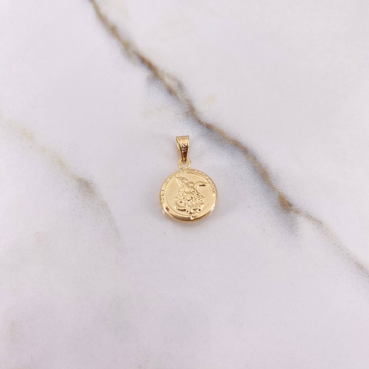 Dije San Miguel Arcangel 0.75gr / 1.8cm / Troquelado Oro Amarillo &