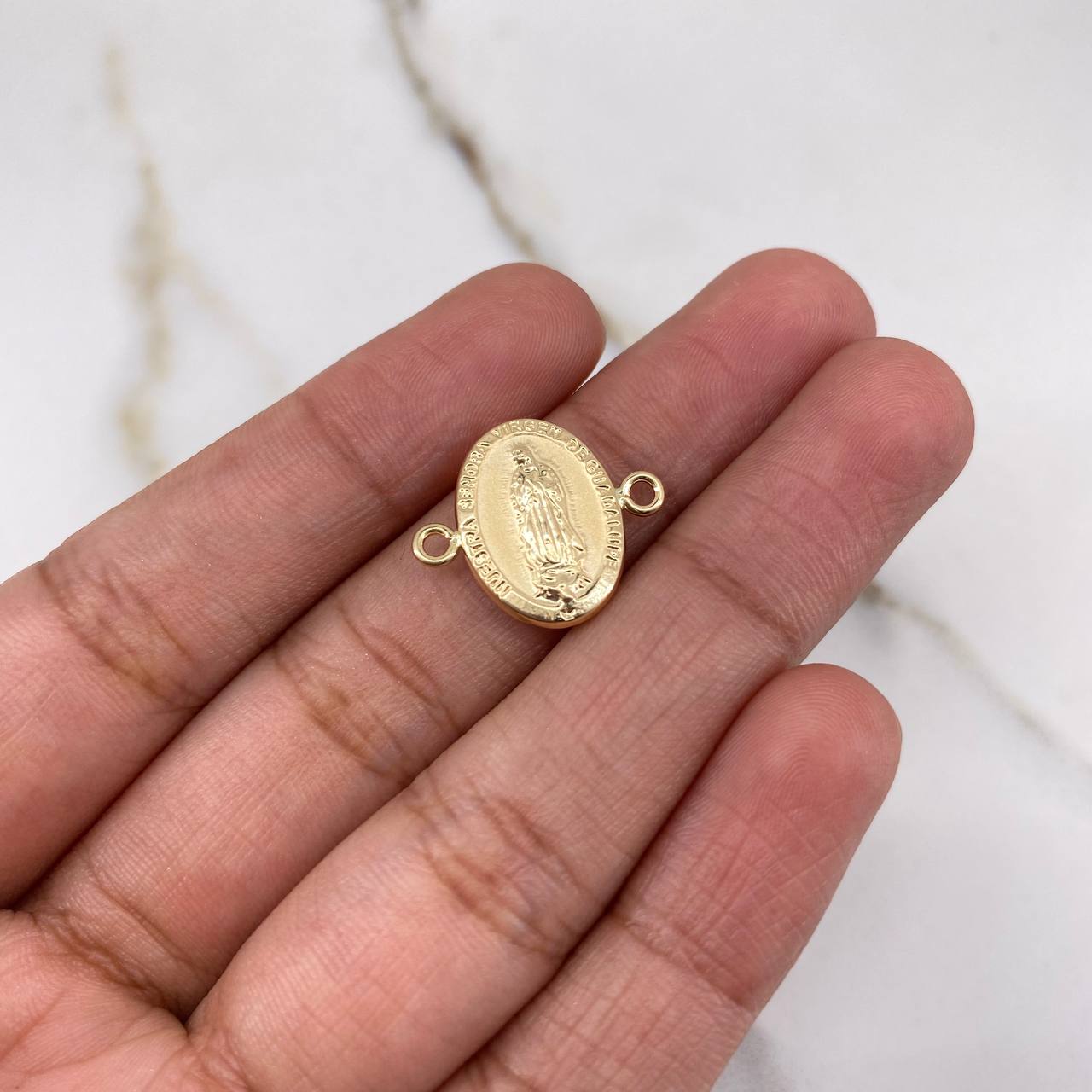 Herraje Virgen Guadalupe 0.8gr / 1.8cm / Troquelado Oro Amarillo &