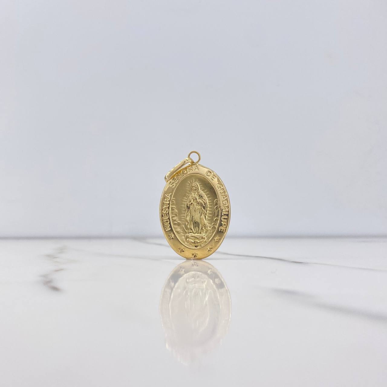 Dije Virgen Guadalupe 3.6gr / 4.4cm / Troquelado Oro Amarillo &