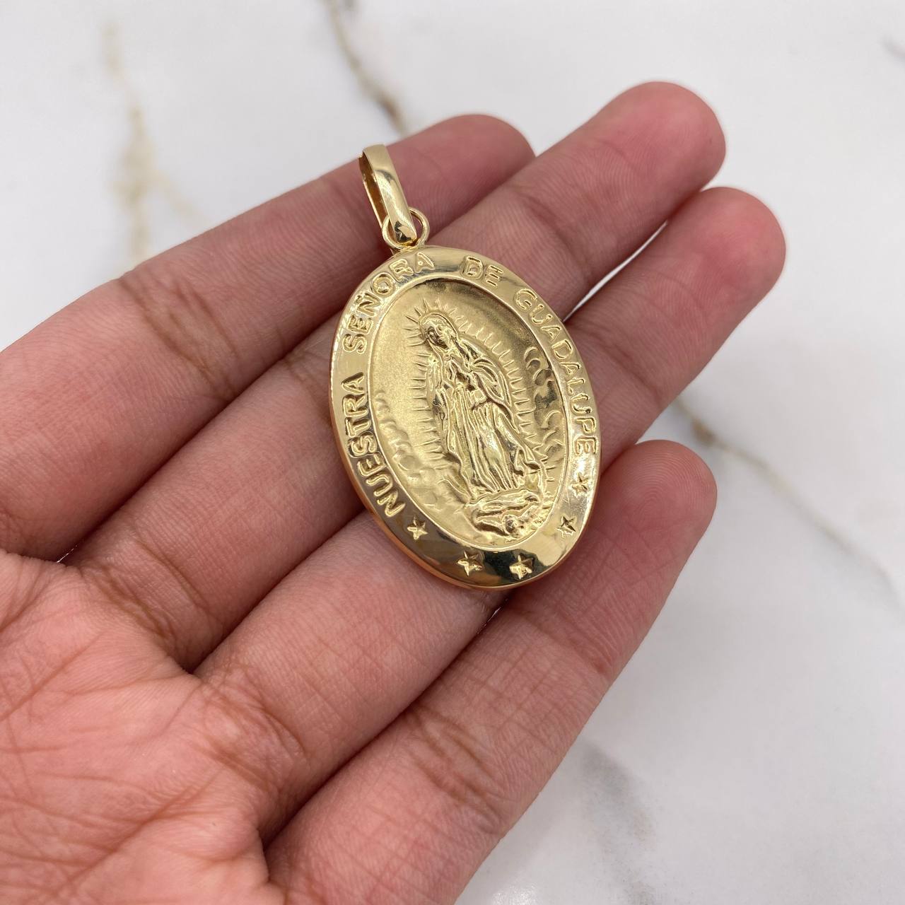 Dije Virgen Guadalupe 3.6gr / 4.4cm / Troquelado Oro Amarillo &