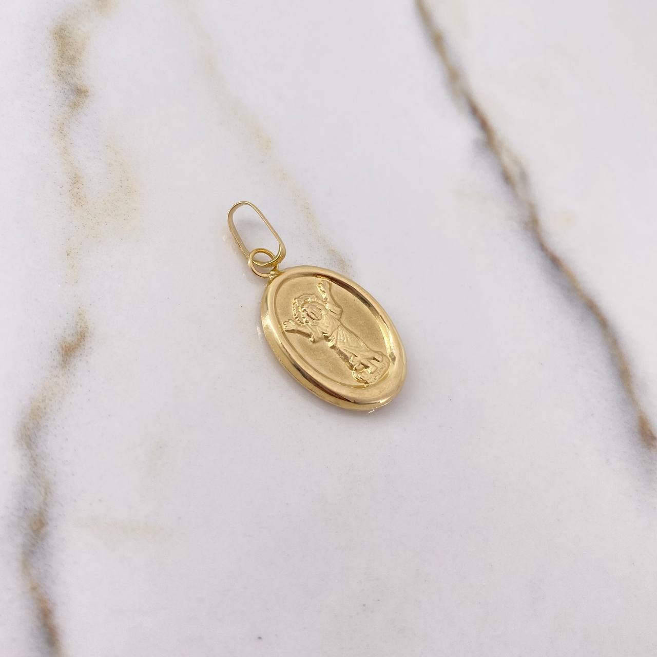 Dije Divino Niño 1.4gr / 2.8cm / Troquelado Oro Amarillo &