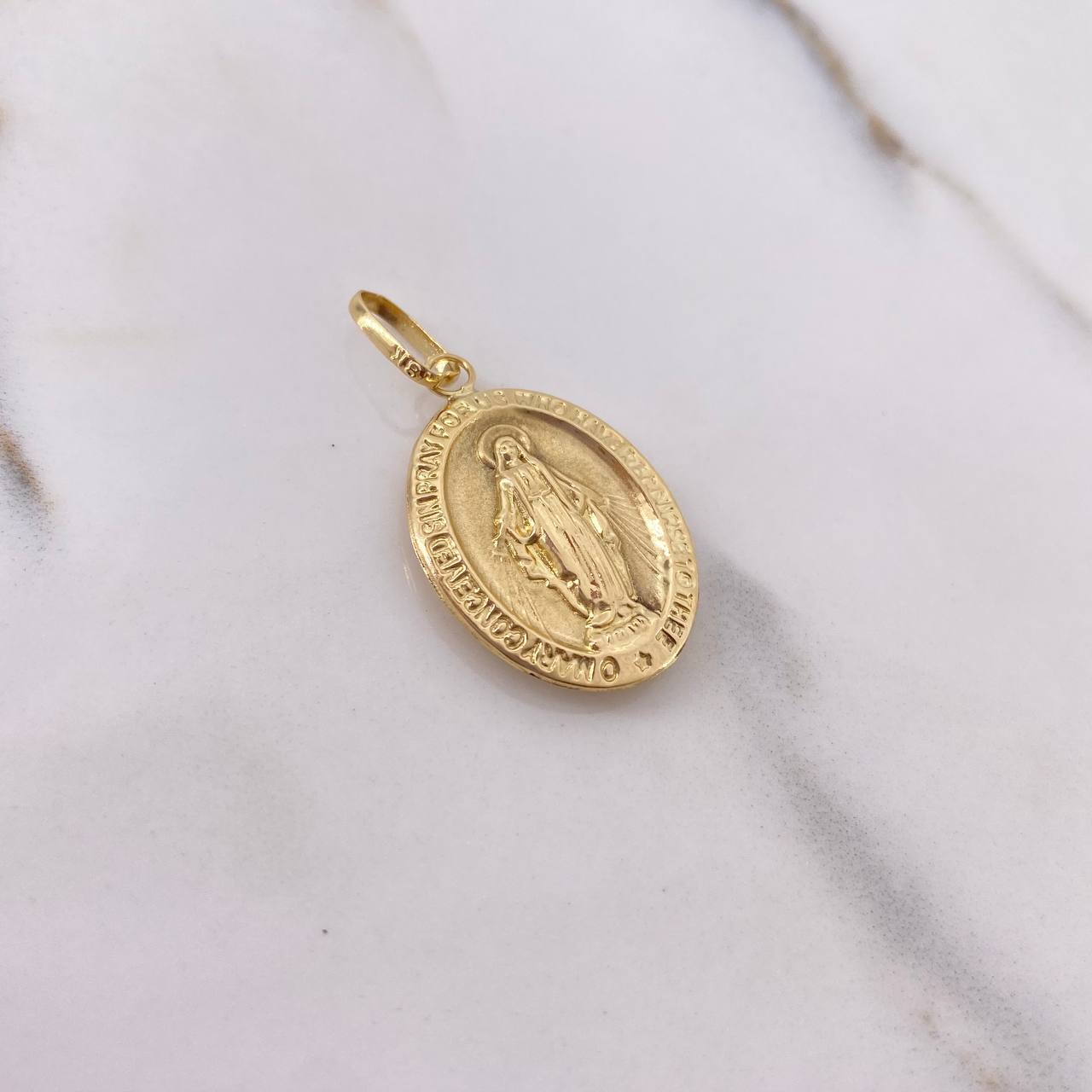 Dije Virgen Milagrosa 1.95gr / 3.1cm / Troquelado Oro Amarillo &