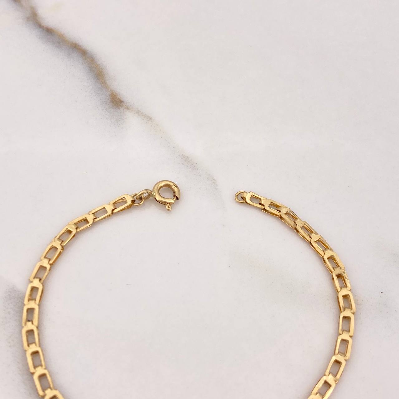 Pulso Bebé Ojiva 1.9gr / 16cm / 3mm Placa Octagonal Curva Lisa Oro Amarillo &