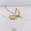 Candongas Diani 2.5gr / 2.5cm / Rayadas Oro Amarillo $