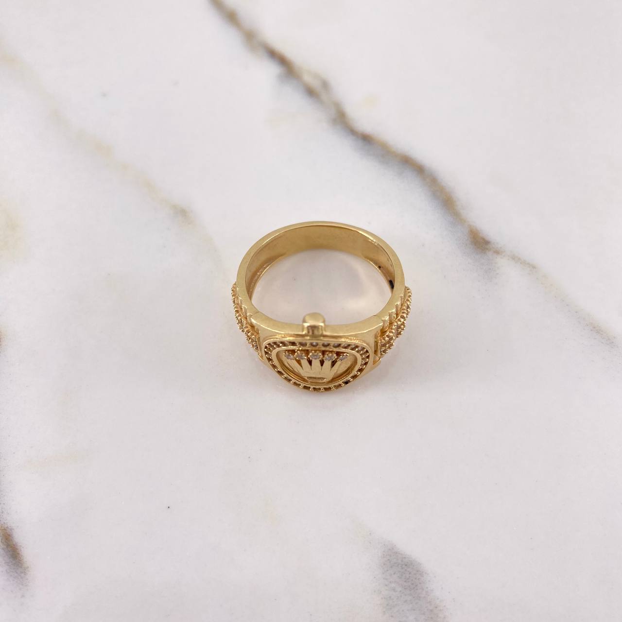 Anillo Correa Corona RX 6.8gr / T8 1/2 / Circones Blancos Oro Amarillo $