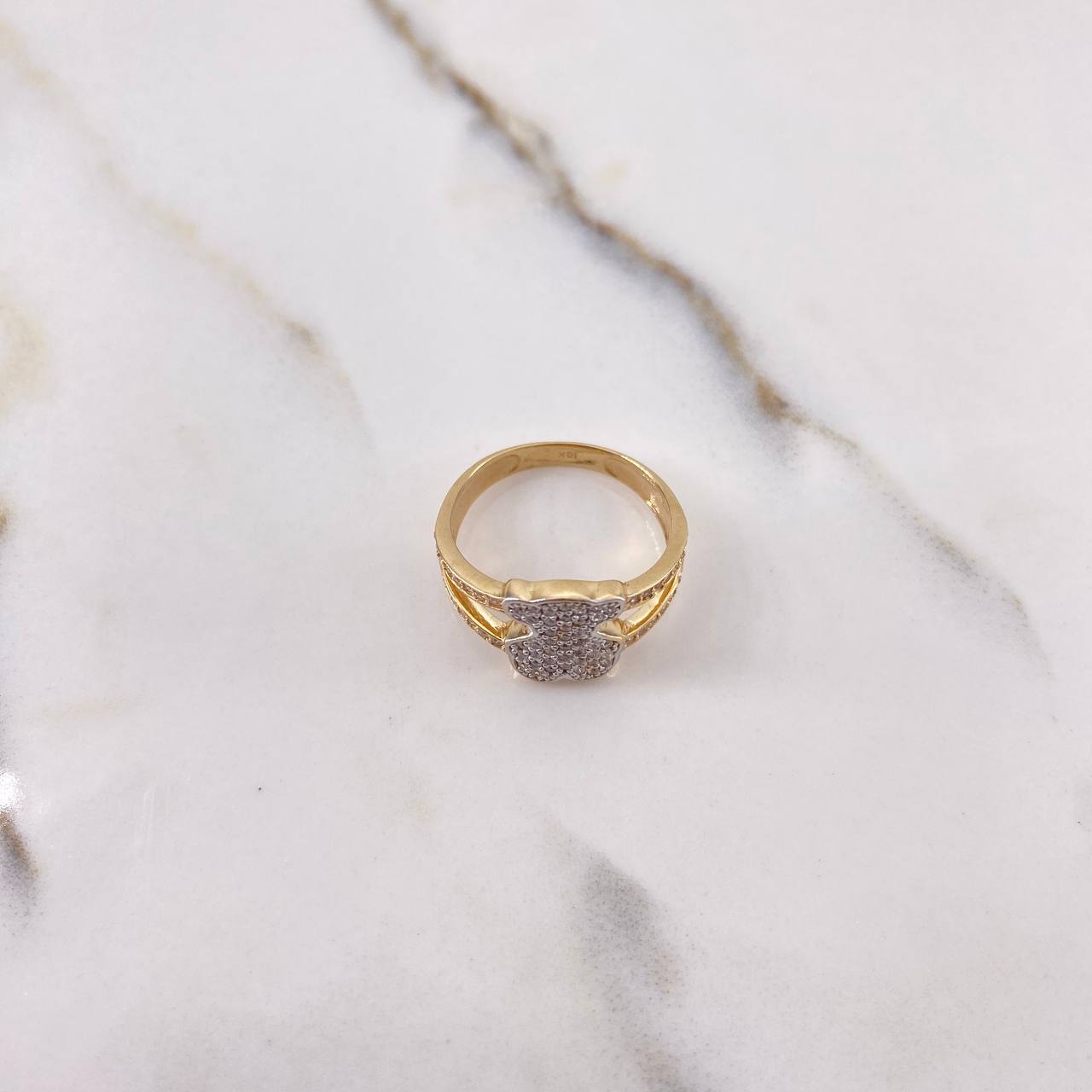 Anillo Oso Ts 3.65gr / T7 / Circones Blancos Dos Oros Amarillo Blanco $