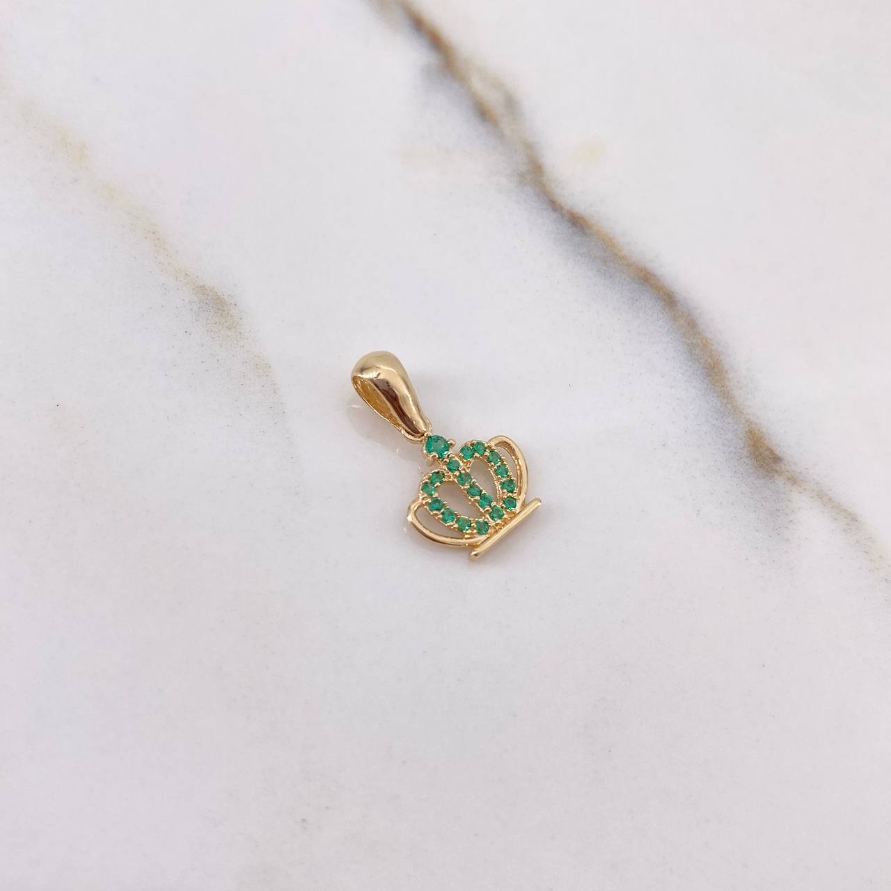 Dije Corona 0.9gr / 1.6cm / Circones Verdes Oro Amarillo $