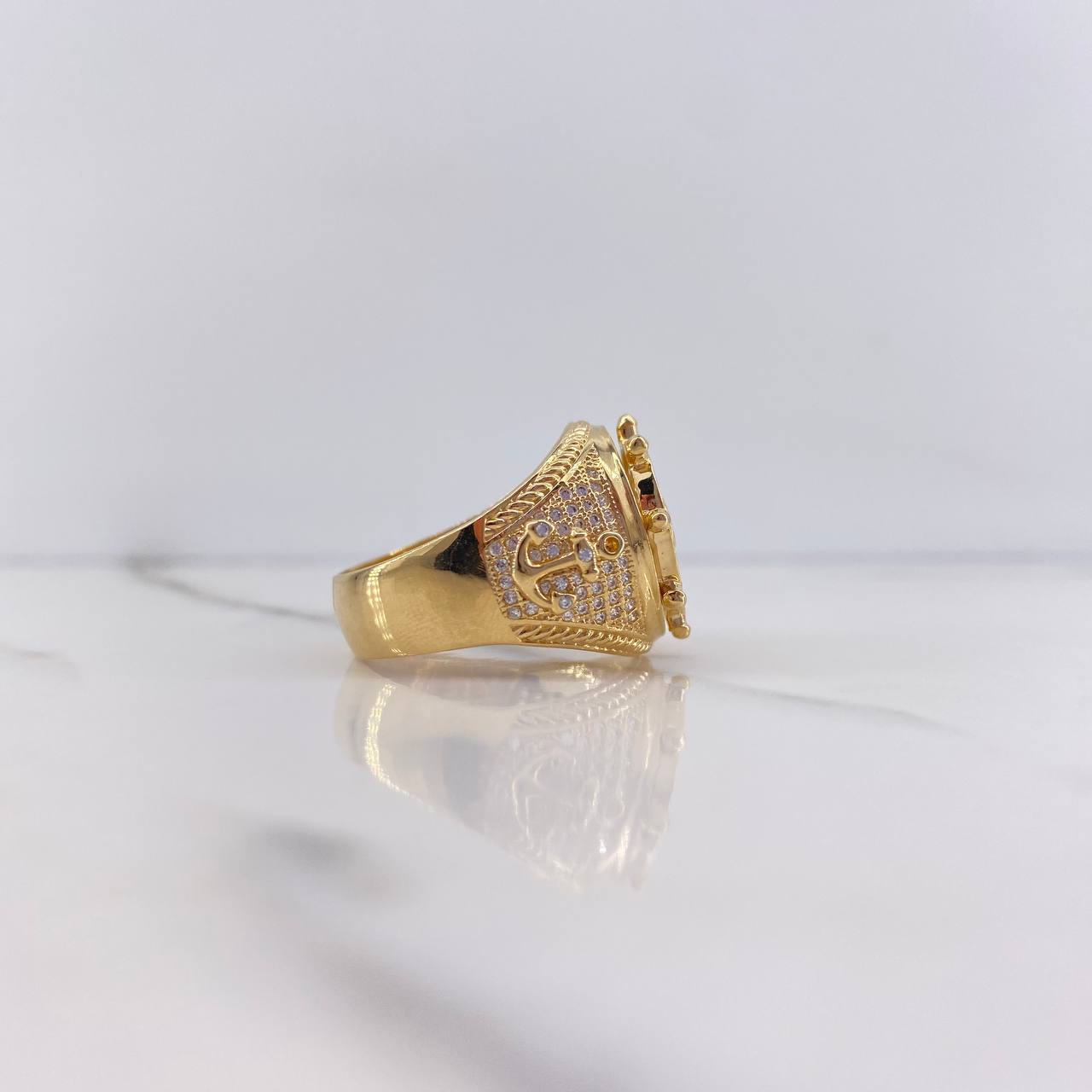 Anillo Timon 13.6gr / T11 1/4 / Circones Verde Blancos Oro Amarillo $