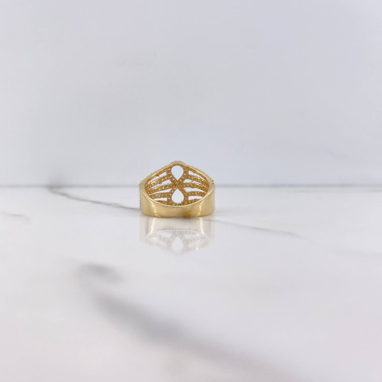 Anillo Infinito 4.1gr / T6 / Circones Blancos Dos Oros Amarillo Blanco $