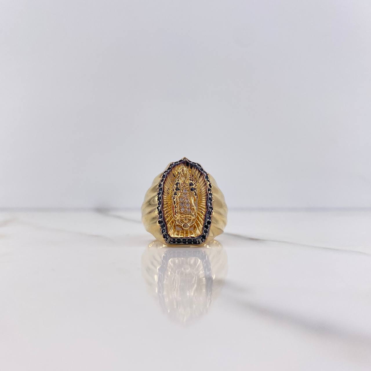 Anillo Virgen Guadalupe 10.85gr / T8 1/2 / Circones Negros Blancos Oro Amarillo $