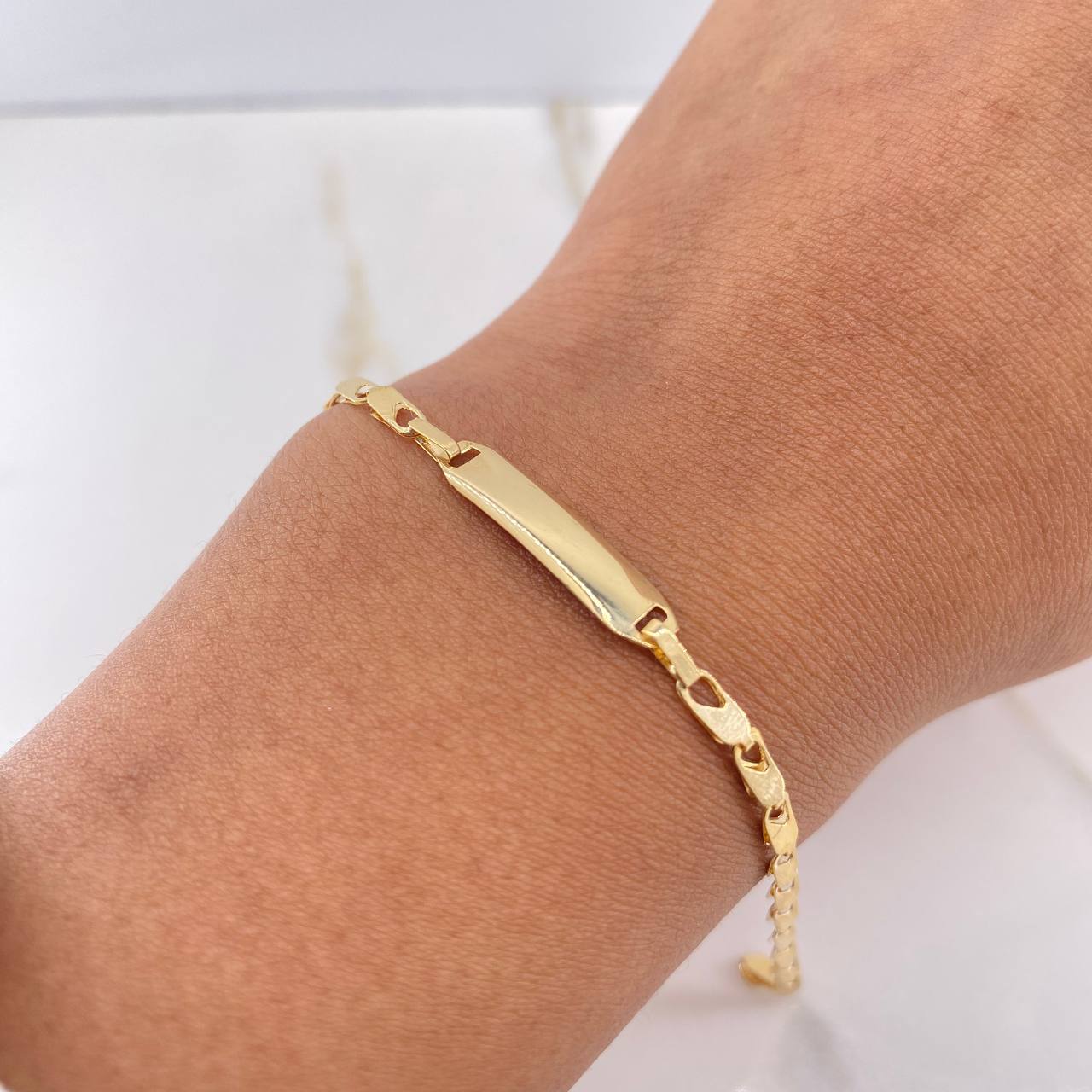 Pulso Bebé Ojiva 1.6gr / 16cm / 3mm Placa Rectangular Curva Liso Oro Amarillo $