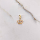 Dije Corona 0.9gr / 1.8cm / Circones Blancos Oro Amarillo $