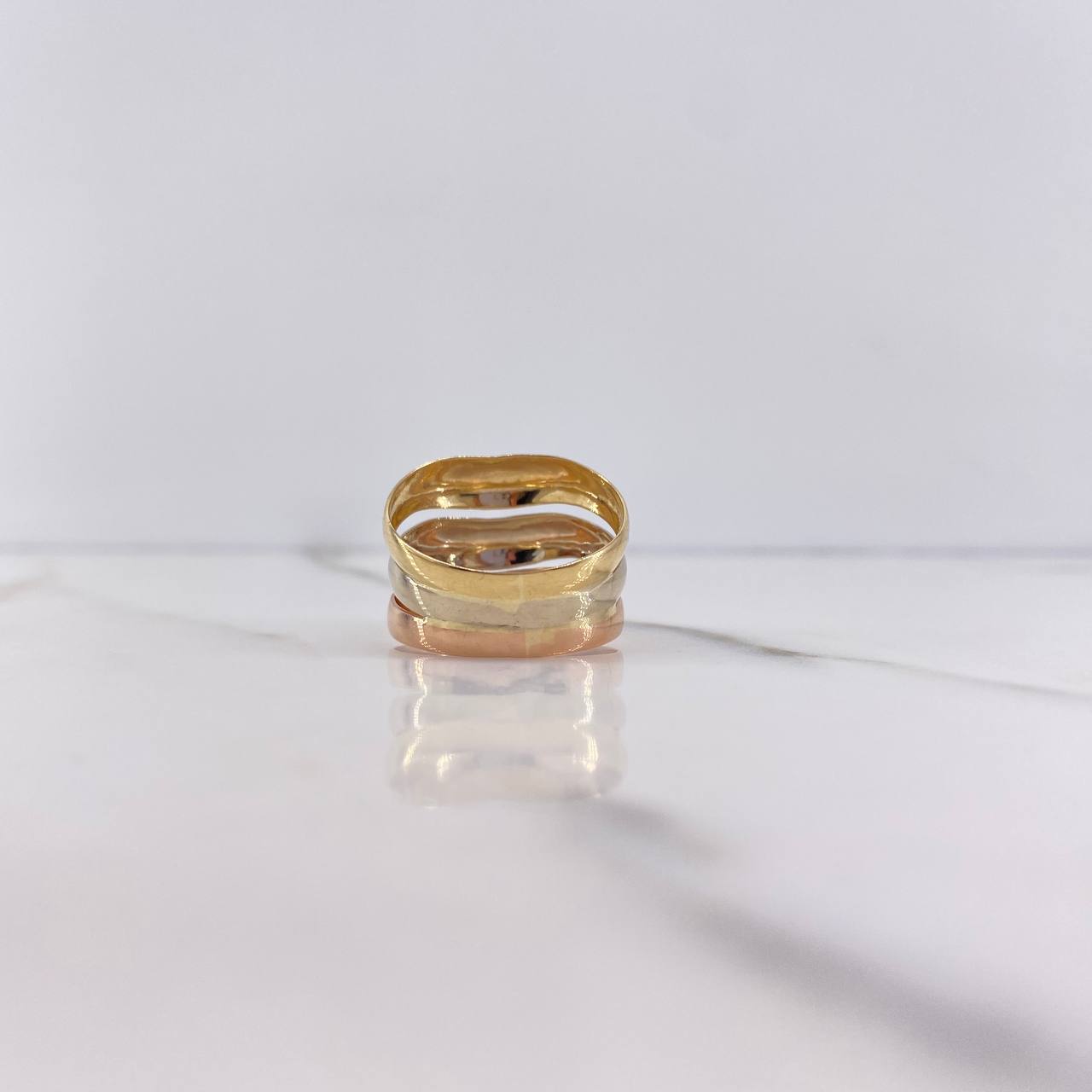 Anillo Tres Lineas 3.4gr / T8 1/4 / Tres Oros $