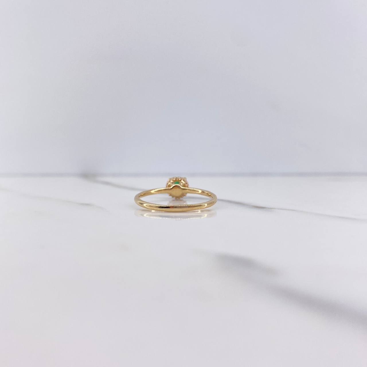 Anillo Solitario 2.1gr / T7 3/4 / Circones Verde Blancos Oro Amarillo $