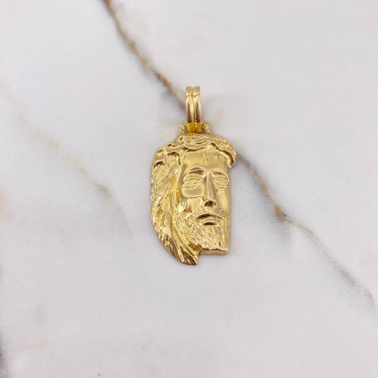 Dije Rostro de Cristo 5.65gr / 4.5cm / Oro Amarillo $
