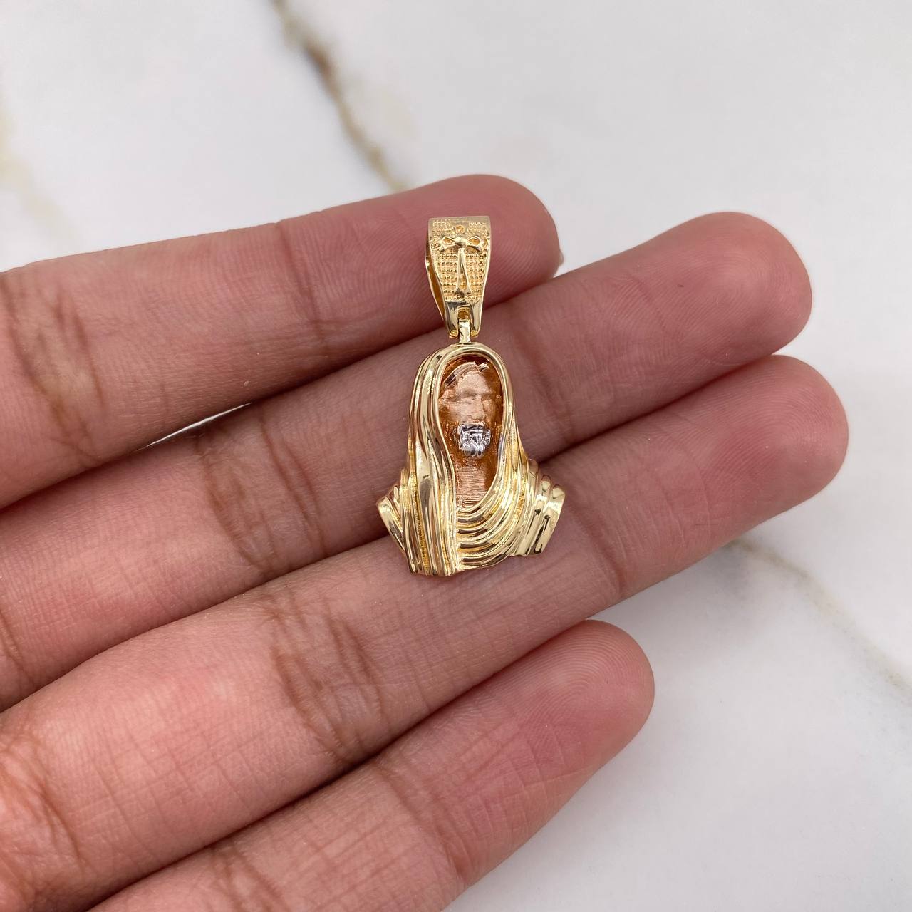 Dije Rostro de Cristo 3.25gr / 2.8cm / Tres Oros $