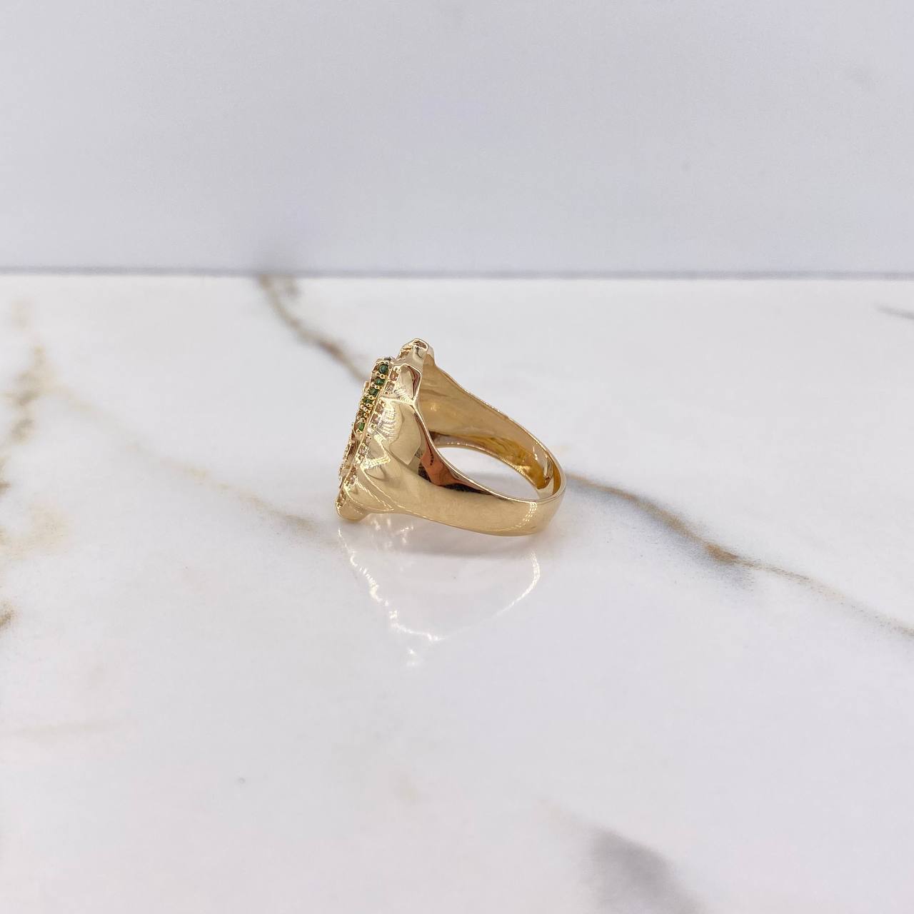 Anillo Virgen de Guadalupe 5.8gr / T7 1/2 / Circones Fucsias Verdes Blancos Oro Amarillo $
