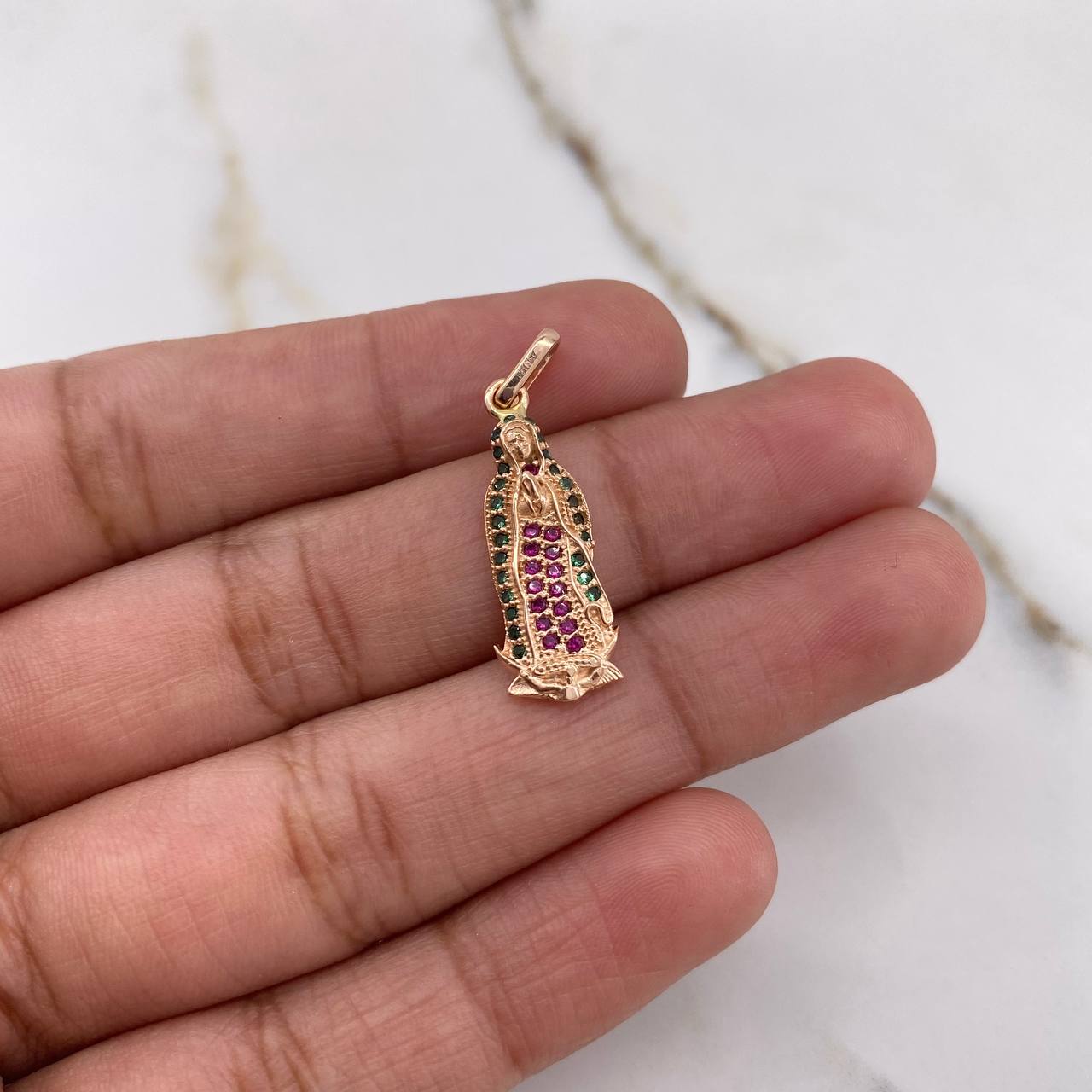 Dije Virgen de Guadalupe 1.8gr / 2.7cm / Circones Fucsias Verdes Blancos Oro Rosa &