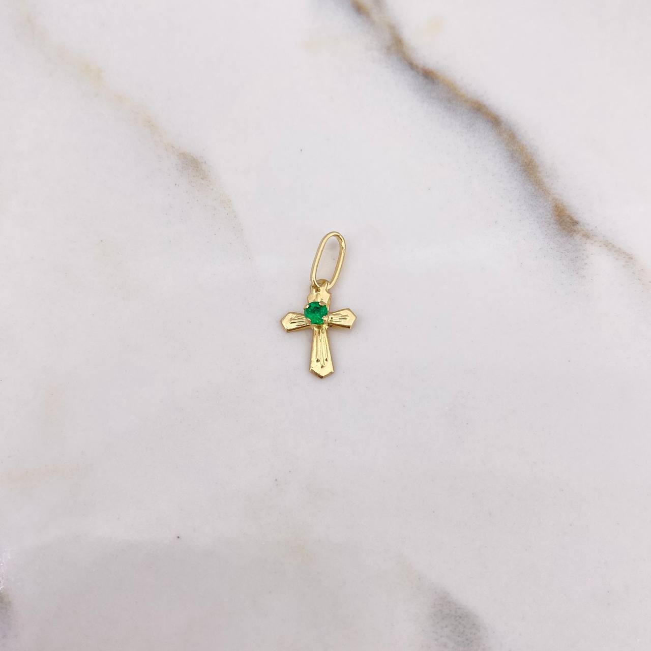Dije Cruz Bizantina 0.2gr / 1.6cm / Circon Verde Oro Amarillo $