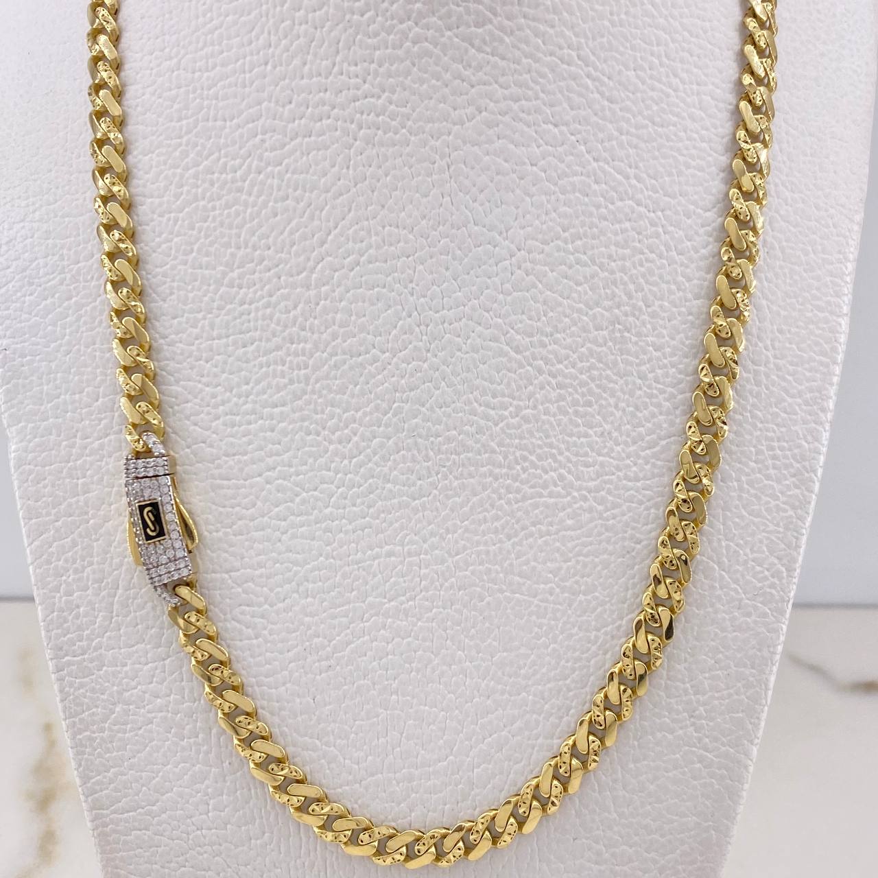 Cadena Cubana Infinito 19.15gr / 60cm / 6mm Diamantada Circones Blancos Oro Amarillo +2 $