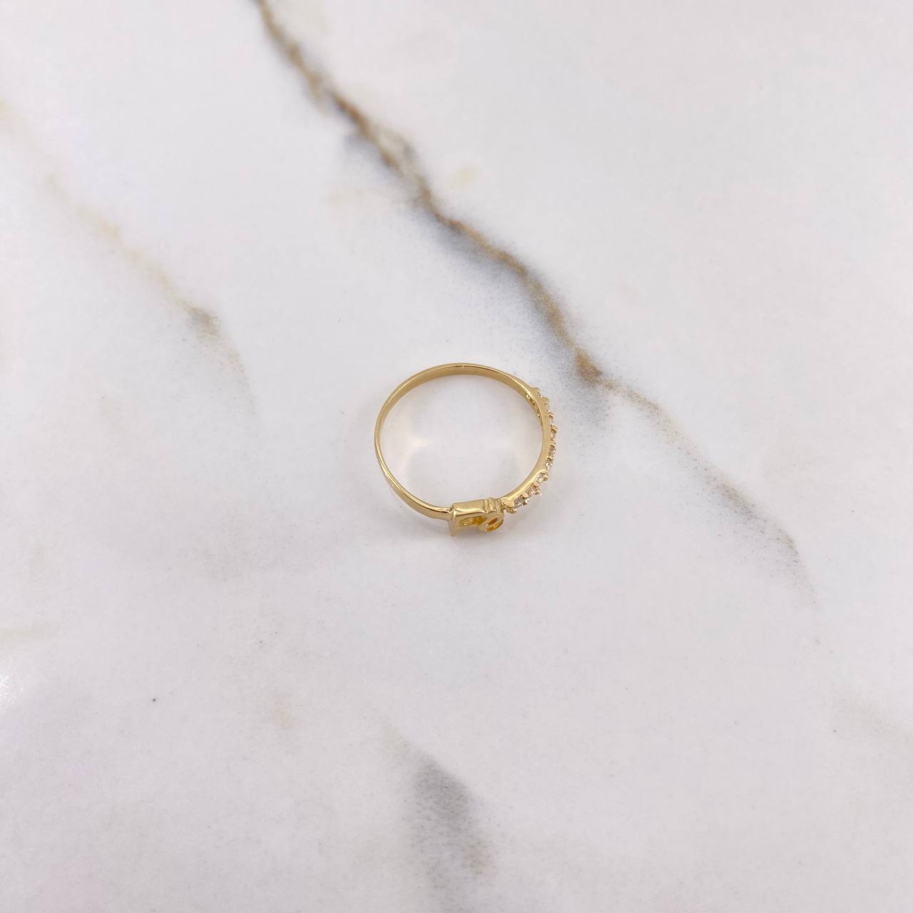 Anillo Fe 1.1gr / T6 / Circones Blancos Oro Amarillo &