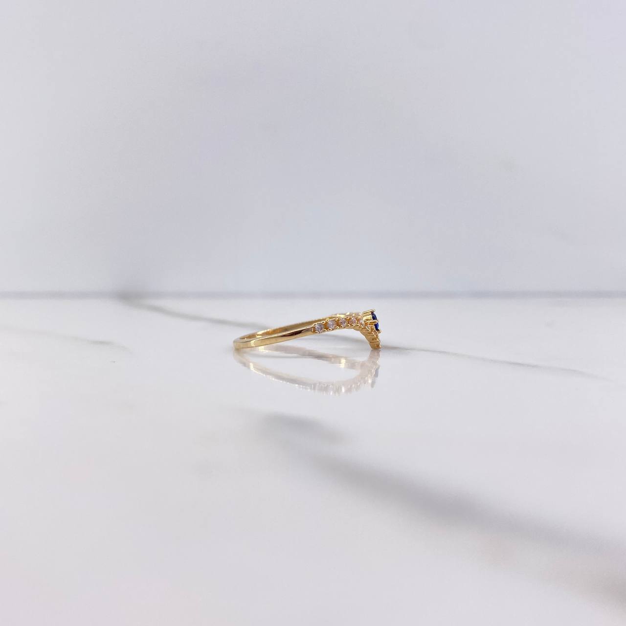 Anillo Tiara En V 1.3gr / T7 1/4 / Circones Azul Blancos Oro Amarillo &