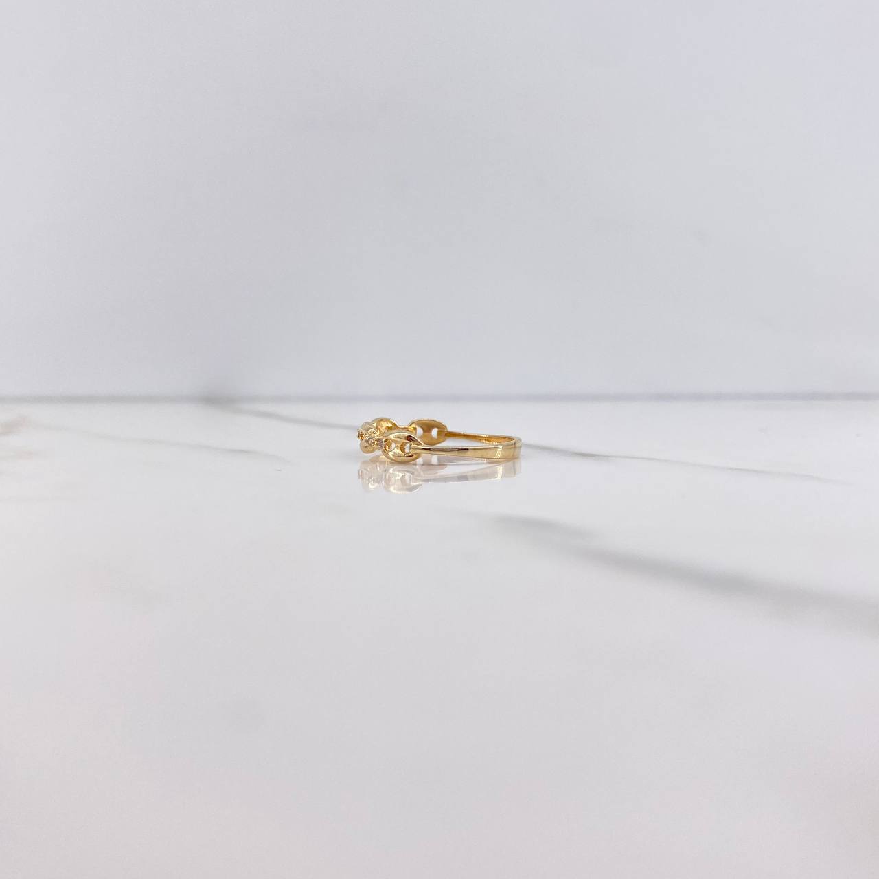 Anillo GC 1.45gr / T6 1/2 / Circones Blancos Oro Amarillo &