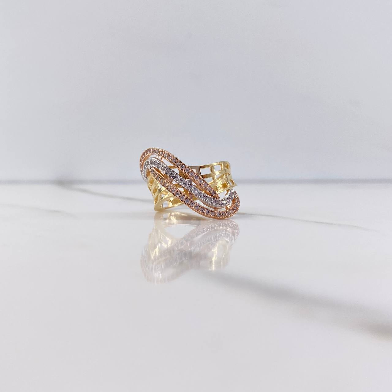 Anillo Rustico 3.8gr / T6 / Circones Blancos Tres Oros &
