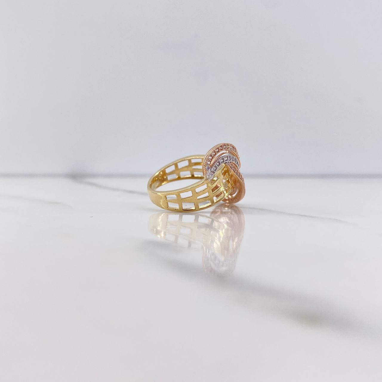 Anillo Rustico 3.8gr / T6 / Circones Blancos Tres Oros &