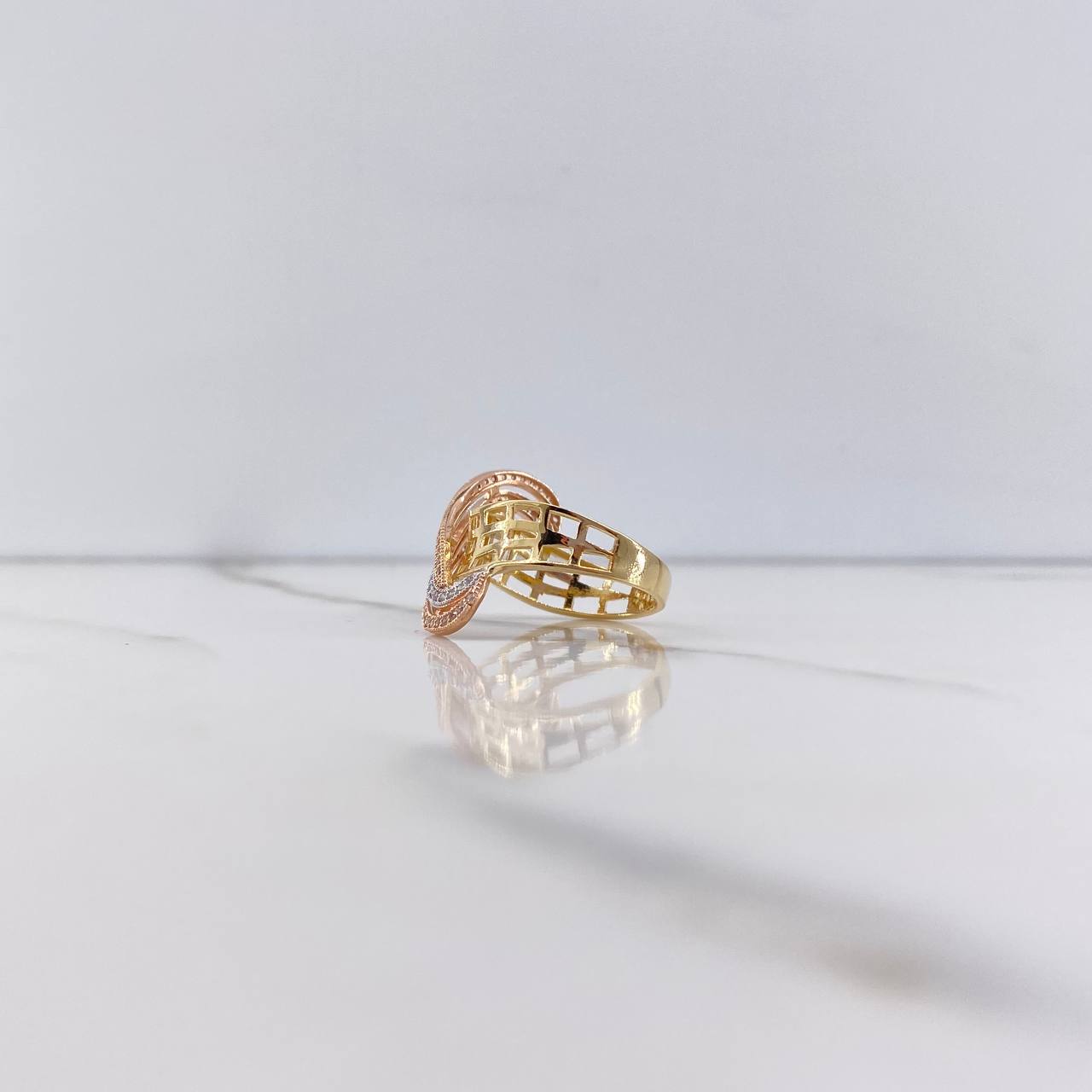 Anillo Rustico 3.8gr / T6 / Circones Blancos Tres Oros &
