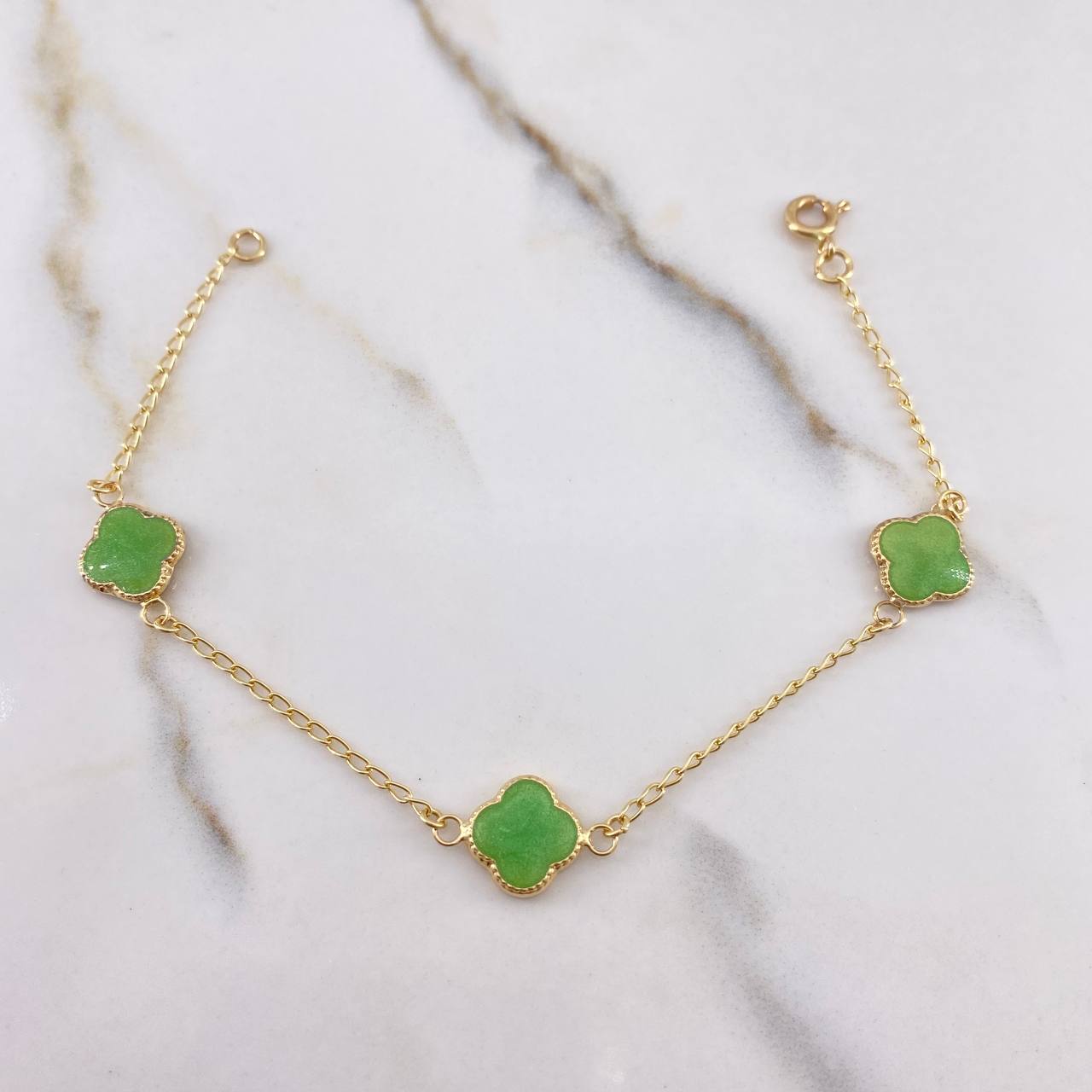 Pulso Espiga Trebol 2.75gr / 19cm / 2mm Resina Verde Blanco Oro Amarillo &