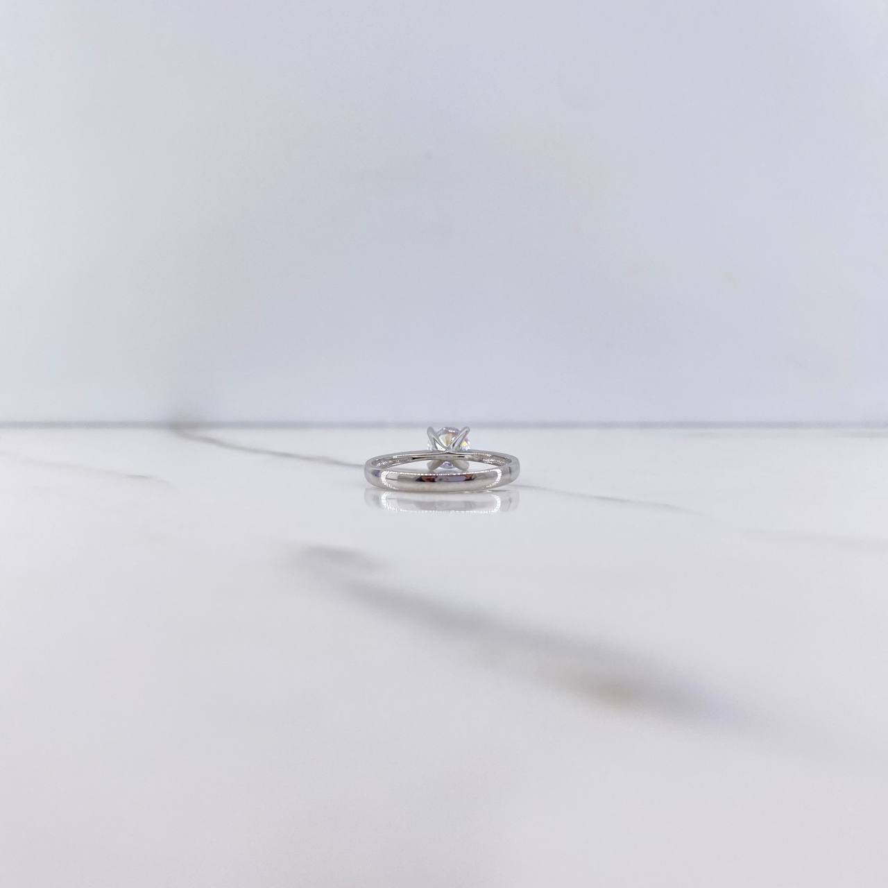 Anillo Solitario 2.35gr / T6 1/2 / Circon Blanco Oro Blanco $