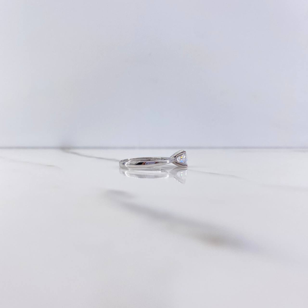 Anillo Solitario 2.35gr / T6 1/2 / Circon Blanco Oro Blanco $