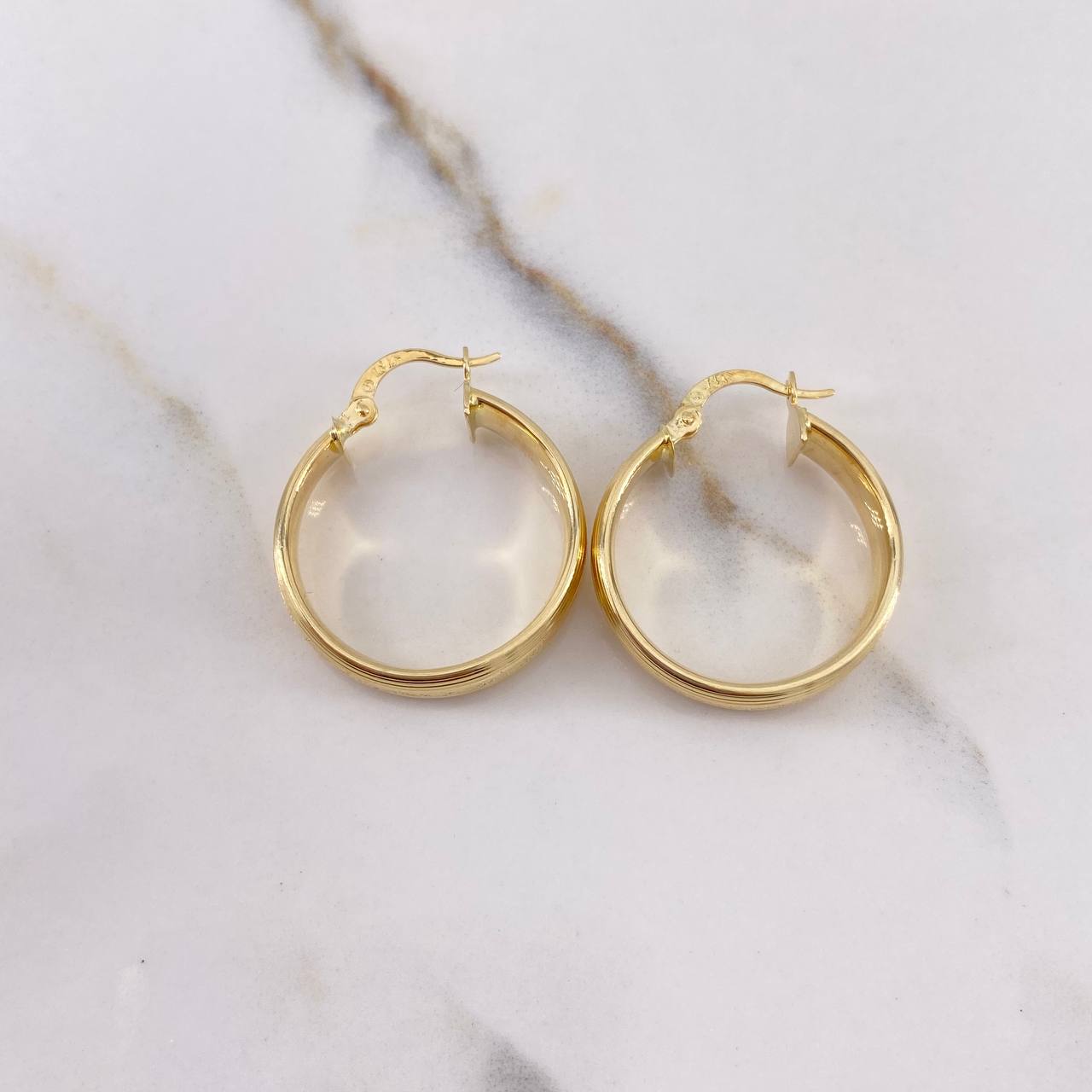 Candongas Winter 3.65gr / 2.8cm / Rayadas Oro Amarillo $